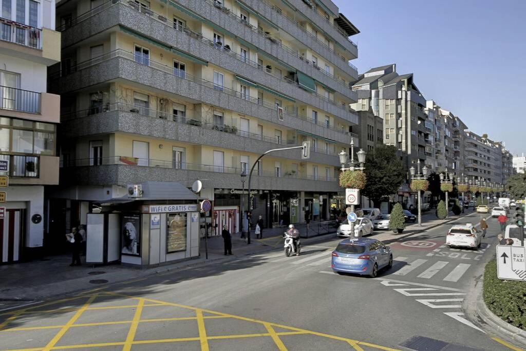 Acogedor apartamento en el centro de la ciudad Granada Exterior foto